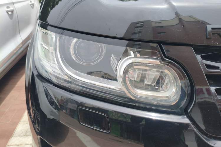 Used Land Rover Range Sport 2014 3.0 SC V6 HSE Right Front Headlight