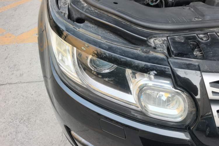 Used Land Rover Range Sport 2014 3.0 SC V6 HSE Right Front Headlight