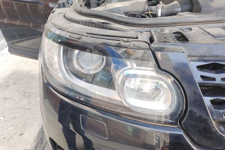 Used Land Rover Range Sport 2014 3.0 SC V6 HSE DYNAMIC Right Front Headlight