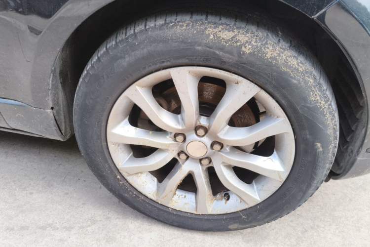 Used Land Rover Range Sport 2014 3.0 SC V6 HSE Right Front Wheel Hub