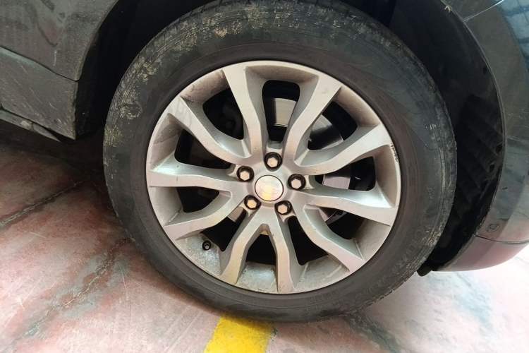 Used Land Rover Range Sport 2014 3.0 SC V6 HSE Right Front Wheel Hub