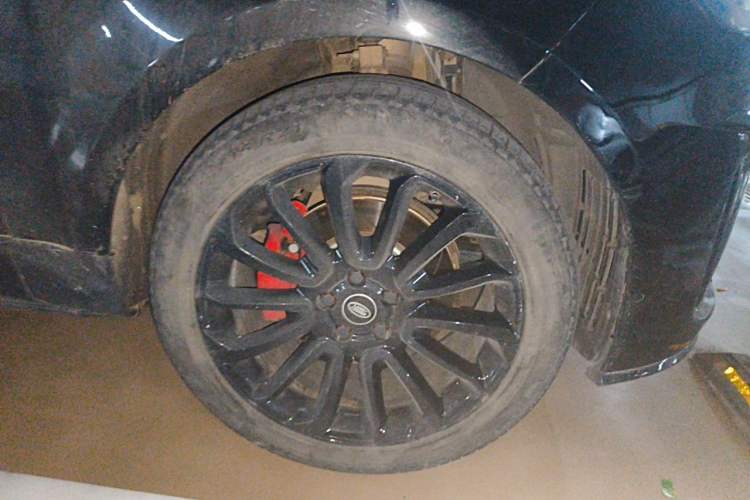 Used Land Rover Range Sport 2014 3.0 SC V6 HSE DYNAMIC Right Front Wheel Hub