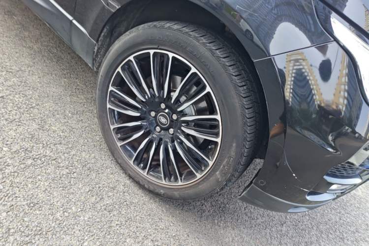 Used Land Rover Range Sport 2014 3.0 SC V6 HSE DYNAMIC Right Front Wheel Hub