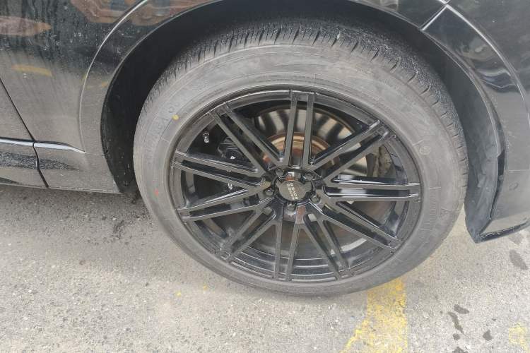 Used Land Rover Range Sport 2014 3.0 SC V6 HSE Right Front Wheel Hub