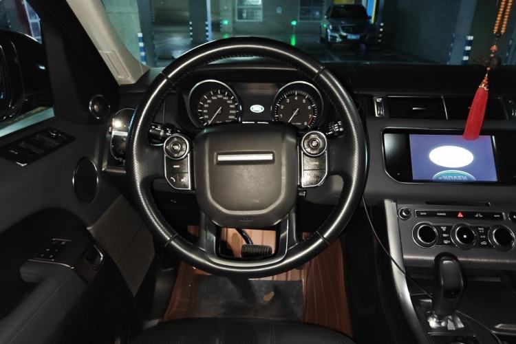 Used Land Rover Range Sport 2014 3.0 SC V6 HSE Steering Wheel
