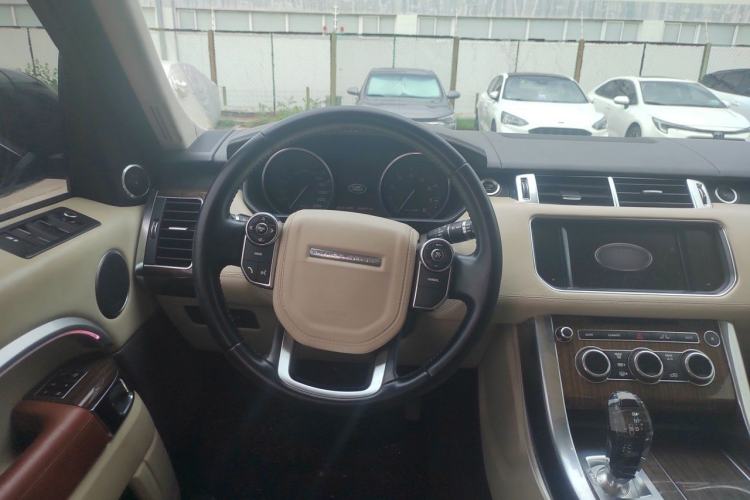 Used Land Rover Range Sport 2014 3.0 SC V6 HSE Steering Wheel