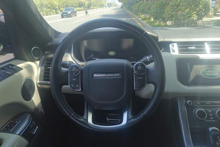 Used Land Rover Range Sport 2014 3.0 SC V6 HSE DYNAMIC Steering Wheel