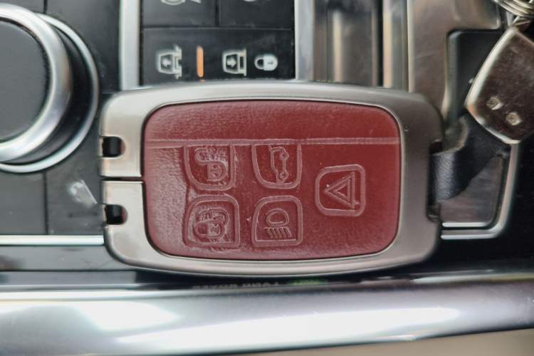 Used Land Rover Range Sport 2014 3.0 SC V6 HSE Vehicle Key