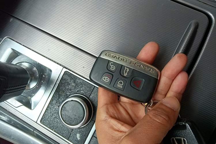 Used Land Rover Range Sport 2014 3.0 SC V6 HSE Vehicle Key