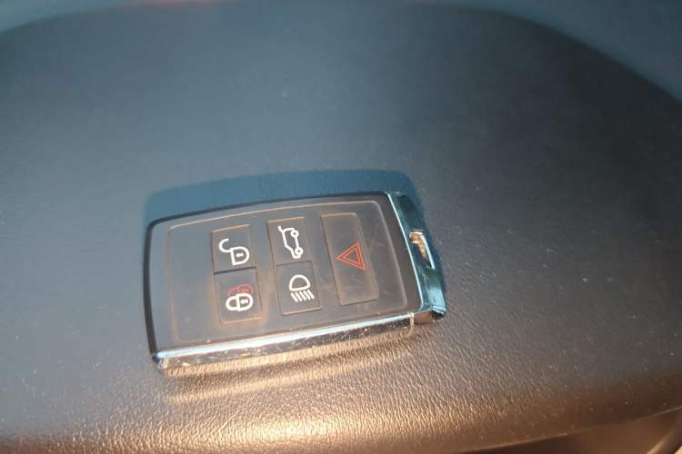 Used Land Rover Range Sport 2014 3.0 SC V6 HSE Vehicle Key