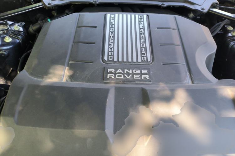 Used Land Rover Range Sport 2014 3.0 SC V6 HSE Engine Bay