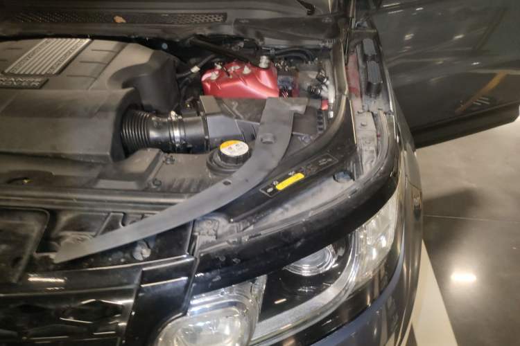 Used Land Rover Range Sport 2014 3.0 SC V6 Fēngshàng Chuàngshì Edition Engine Bay Left