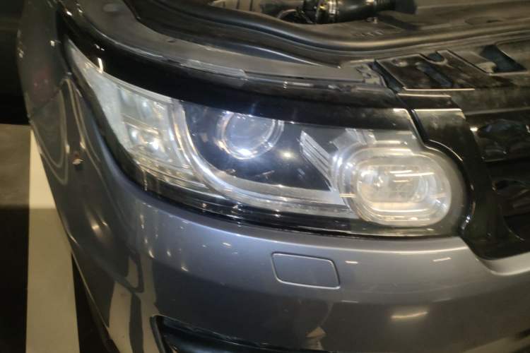 Used Land Rover Range Sport 2014 3.0 SC V6 Fēngshàng Chuàngshì Edition Right Front Headlight