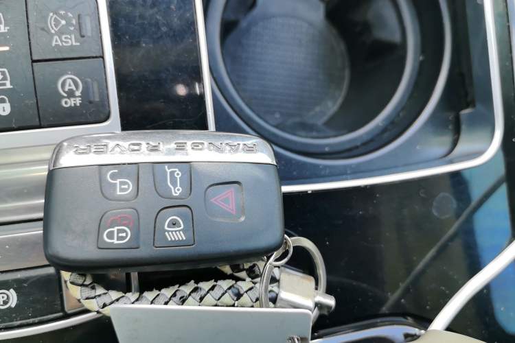 Used Land Rover Range Sport 2014 3.0 SC V6 HSE Vehicle Key