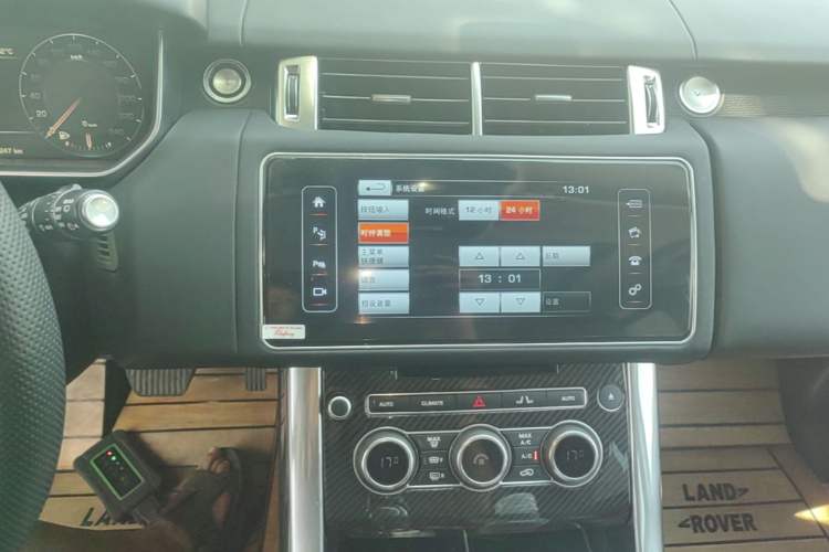 Used Land Rover Range Sport 2014 3.0 SC V6 HSE Audio And AC Panel
