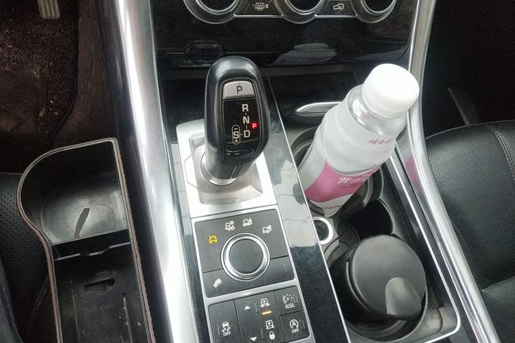 Used Land Rover Range Sport 2014 3.0 SC V6 HSE Gear Lever