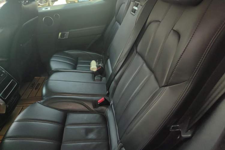 Used Land Rover Range Sport 2014 3.0 SC V6 HSE Left Rear Seat