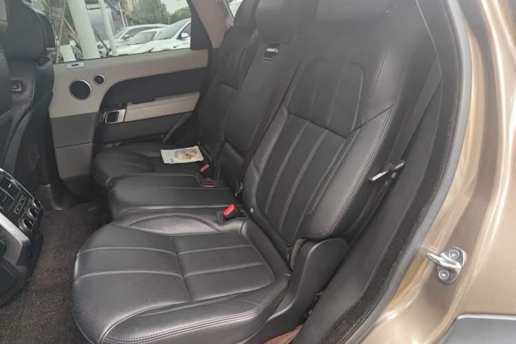 Used Land Rover Range Sport 2014 3.0 SC V6 HSE DYNAMIC Left Rear Seat