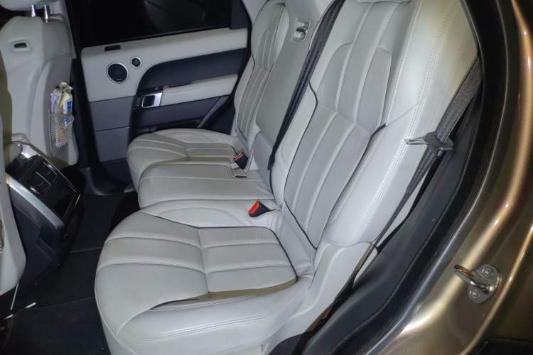 Used Land Rover Range Sport 2014 3.0 SC V6 HSE DYNAMIC Left Rear Seat