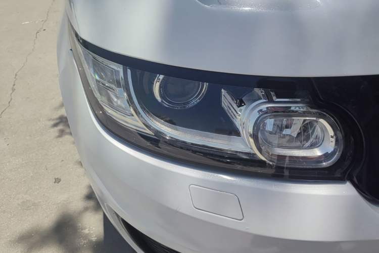 Used Land Rover Range Sport 2014 3.0 SC V6 HSE Right Front Headlight