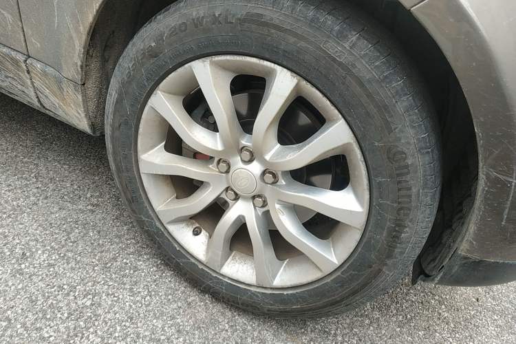 Used Land Rover Range Sport 2014 3.0 SC V6 HSE Right Front Wheel Hub