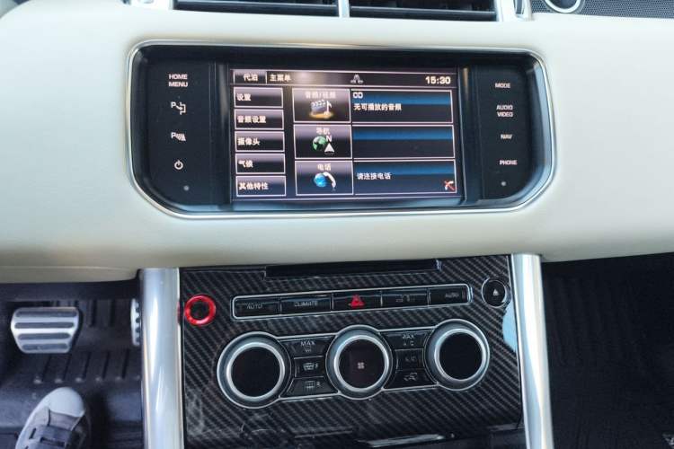 Used Land Rover Range Sport 2014 3.0 SC V6 HSE Audio And AC Panel
