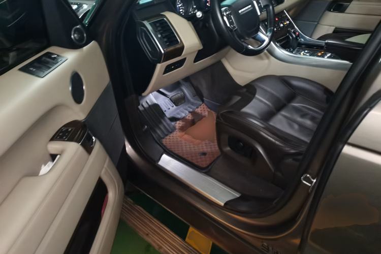 Used Land Rover Range Sport 2014 3.0 SC V6 HSE Driver Seat