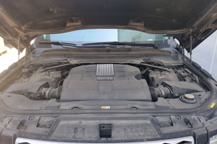 Used Land Rover Range Sport 2014 3.0 SC V6 HSE Engine Bay