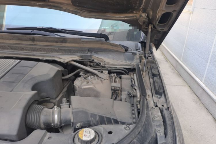 Used Land Rover Range Sport 2014 3.0 SC V6 HSE Engine Bay Left