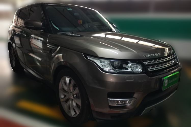 Used Land Rover Range Sport 2014 3.0 SC V6 HSE Front Right 45 Deg