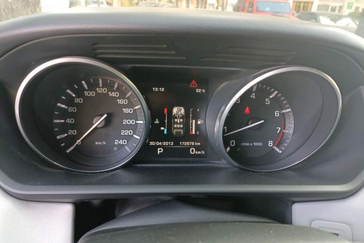 Used Land Rover Range Sport 2014 3.0 SC V6 HSE Instrument Cluster