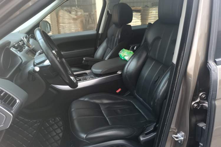 Used Land Rover Range Sport 2014 3.0 SC V6 HSE Left Front Seat