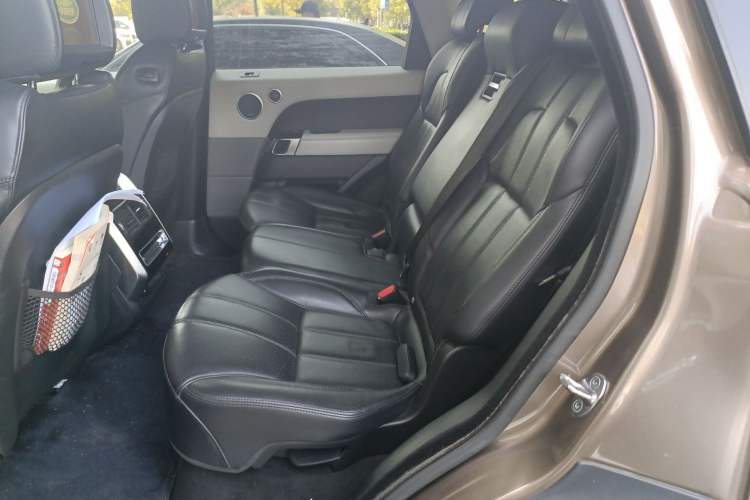 Used Land Rover Range Sport 2014 3.0 SC V6 HSE Left Rear Seat