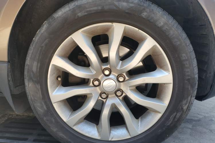 Used Land Rover Range Sport 2014 3.0 SC V6 HSE Right Front Wheel Hub