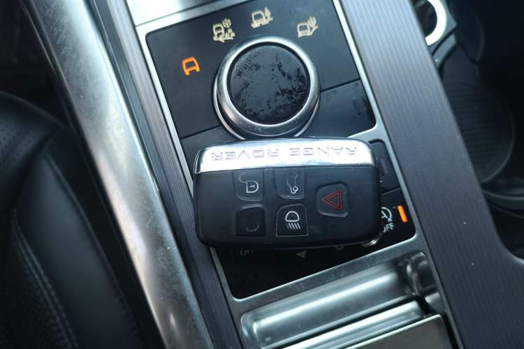 Used Land Rover Range Sport 2014 3.0 SC V6 HSE Vehicle Key