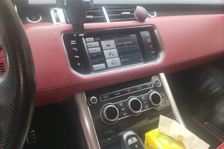 Used Land Rover Range Sport 2014 3.0 SC V6 HSE DYNAMIC Audio And AC Panel