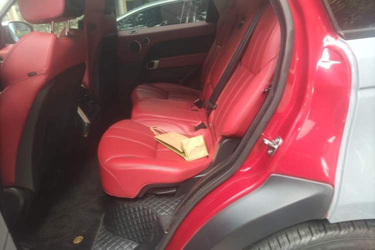 Used Land Rover Range Sport 2014 3.0 SC V6 HSE DYNAMIC Left Rear Seat