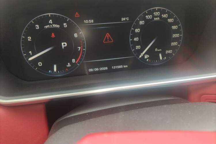 Used Land Rover Range Sport 2014 3.0 SC V6 HSE DYNAMIC Odometer Close Up