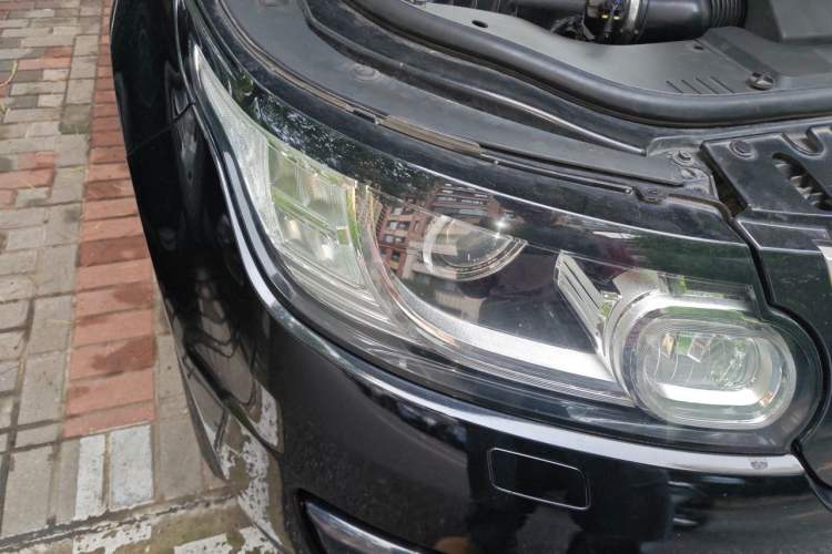 Used Land Rover Range Sport 2014 3.0 SC V6 HSE Right Front Headlight