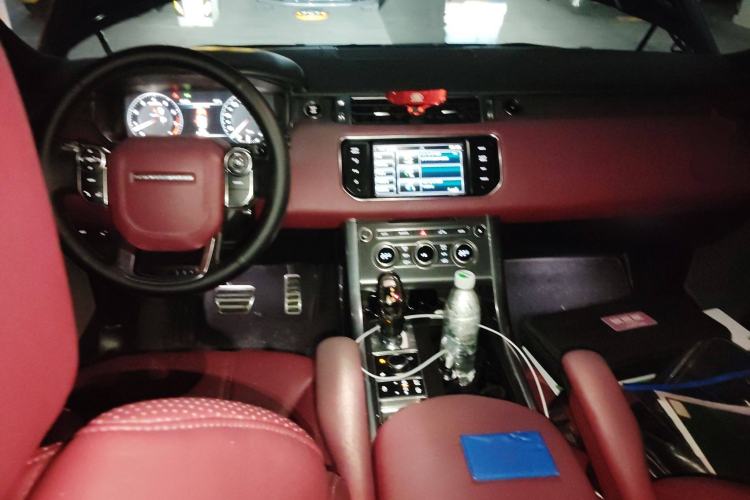 Used Land Rover Range Sport 2014 3.0 SC V6 HSE DYNAMIC Center Console