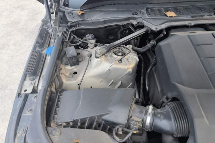 Used Land Rover Range Sport 2014 3.0 SC V6 Fēngshàng Chuàngshì Edition Engine Bay Right