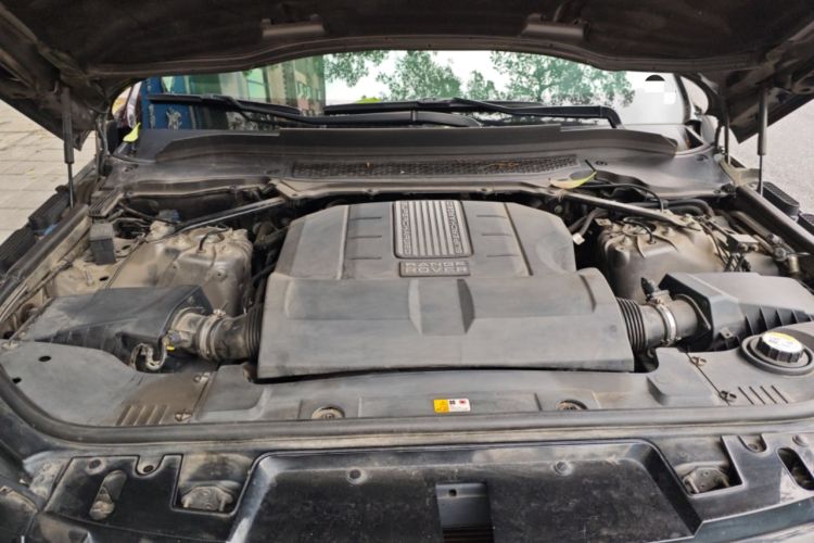 Used Land Rover Range Sport 2014 3.0 SC V6 HSE DYNAMIC Engine Bay