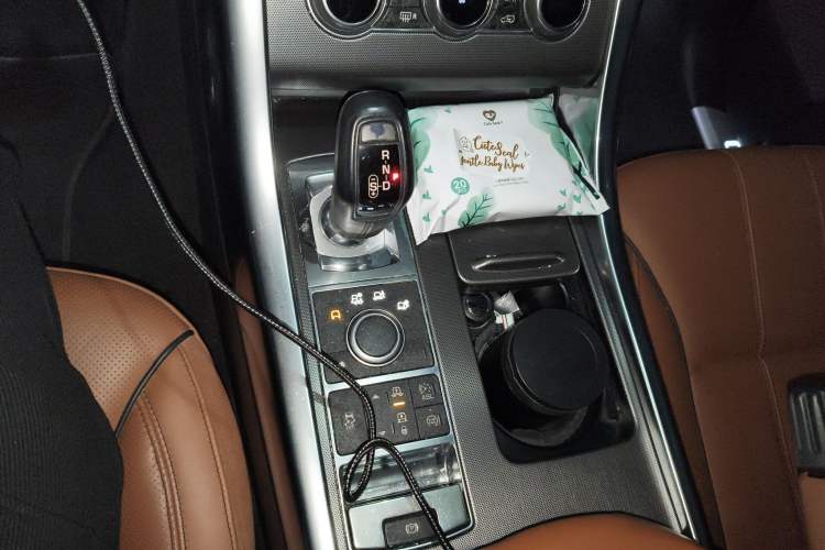 Used Land Rover Range Sport 2014 3.0 SC V6 HSE DYNAMIC Gear Lever