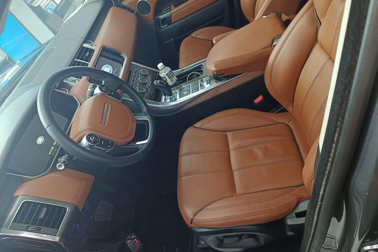 Used Land Rover Range Sport 2014 3.0 SC V6 HSE DYNAMIC Left Front Seat