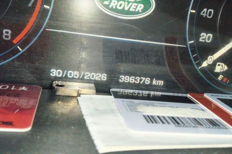 Used Land Rover Range Sport 2014 3.0 SC V6 HSE DYNAMIC Odometer Close Up