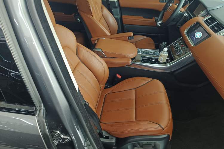 Used Land Rover Range Sport 2014 3.0 SC V6 HSE DYNAMIC Right Front Seat