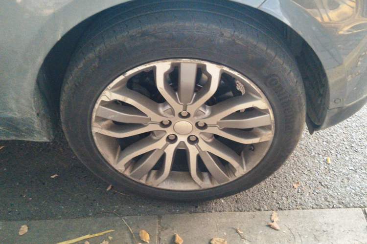 Used Land Rover Range Sport 2014 3.0 SC V6 HSE DYNAMIC Right Front Wheel Hub