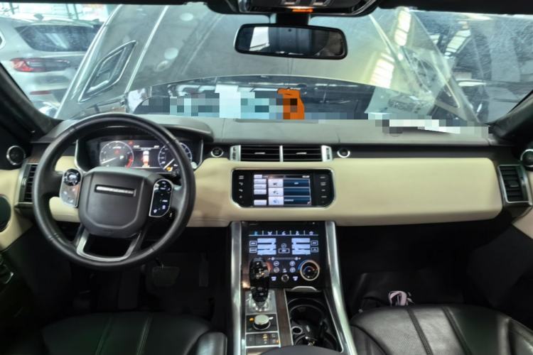 Used Land Rover Range Sport 2014 3.0 SC V6 HSE DYNAMIC Center Console