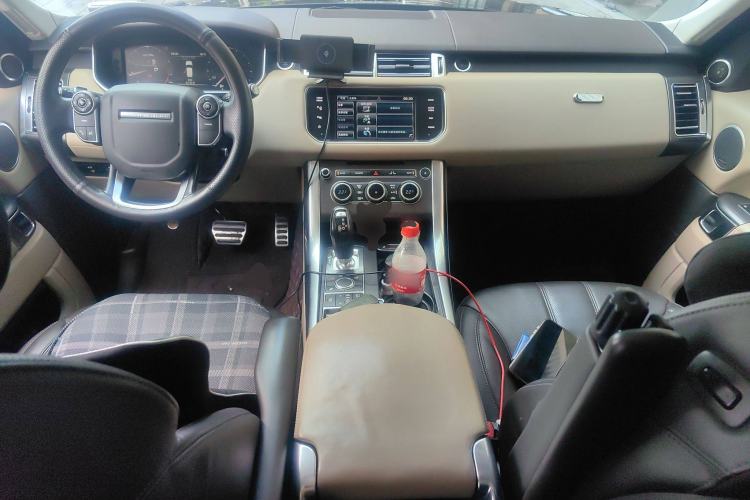 Used Land Rover Range Sport 2014 3.0 SC V6 HSE DYNAMIC Center Console