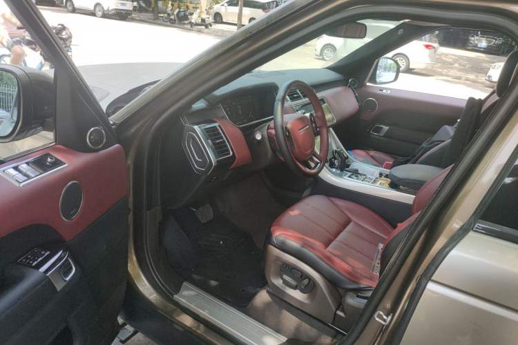 Used Land Rover Range Sport 2014 3.0 SC V6 HSE Driver Seat